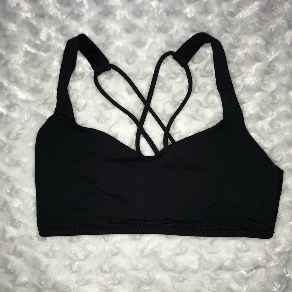 Lululemon Free to Be bra